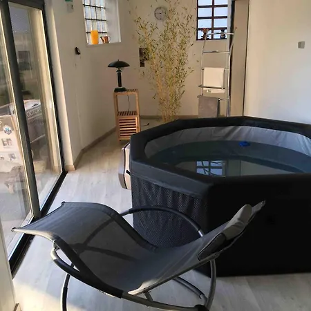 Jaccuzi,sauna,piano,fireplace,fiber,view , Quiet Semesterbostad *