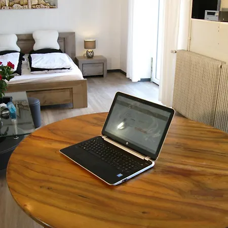 Semesterbostad Jaccuzi,sauna,piano,fireplace,fiber,view , Quiet *